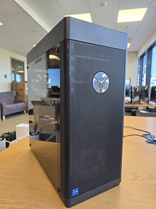 Lenovo Legion T7i – i7-12700KF + RTX 3080 + 32 GB RAM (1 foto / 2)