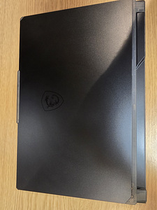 MSI Cyborg 15 – Intel Core i5-12450H + RTX 4060 8 GB (4 foto / 8)