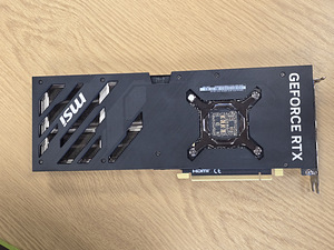 MSI GeForce RTX 4070 VENTUS 3X E OC – 12 GB GDDR6 (3 foto / 4)