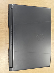 MSI Katana – RTX 4070, Core i7, 144 Hz (6 foto / 7)