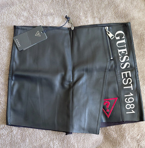 Seelik/püksid Guess (1 foto / 3)