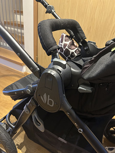 Käru Bumbleride Era must (2020 a) (8 foto / 10)
