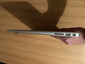 2015 MacBook Air (6 foto / 7)