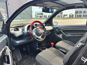 SMART FORTWO COUPE 0.7 TURBO 01.2027 - Swatch Mercedes Art (10 foto / 11)