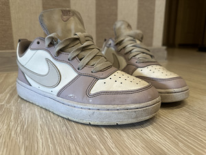 Nike'i tossud (1 foto / 3)