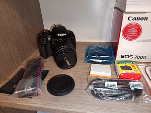 Canon EOS 700D + EF-S 18-55mm (8 foto / 10)