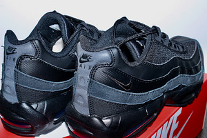 Nike Air Max 95 Essential Black (3 фото из 3)