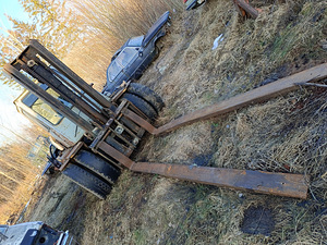 Müüa vene kahveltõstuk 5t tõstejõuga. (3 foto / 5)