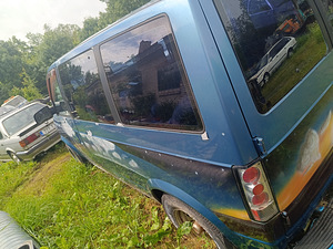 Продается автобус Chevrolet Astro с рисунками (6 фото из 11)