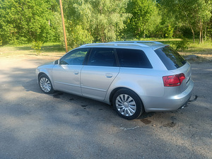 Audi A4 2005 2.0tdi (3 foto / 10)