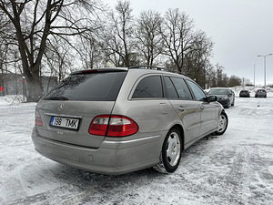 Mercedes-Benz E270 Avantgarde , 2003, diisel. (3 foto / 12)