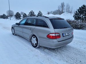 Mercedes-Benz E270 Avantgarde , 2003, diisel. (7 foto / 12)