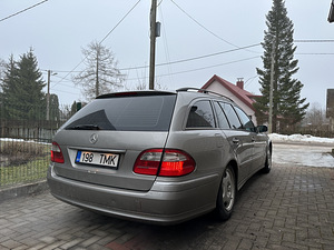 Mercedes-Benz E270 Avantgarde , 2003, diisel. (12 foto / 12)