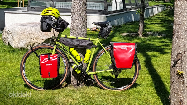 Surly disc trucker