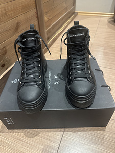 Armani tossud (4 foto / 6)