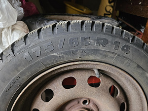 Müüa ford focus talverattad 175/65 R14 (3 foto / 4)