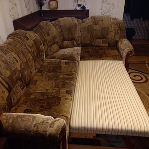 Диван угловой (2 фото из 3)