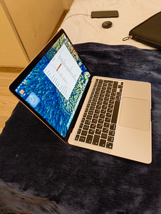 MacBook air M1 (1 фото из 2)