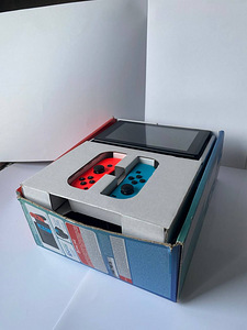 Nintendo switch (6 foto / 7)
