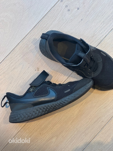 Lastel Nike tossud, suurus 28