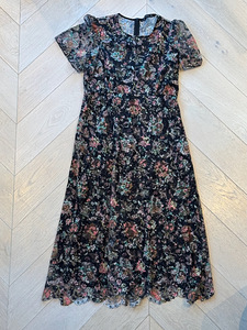 Zara lille lilleline kleit, suurus S (1 foto / 2)