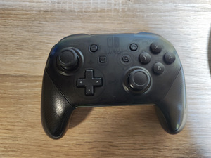 Nindendo switch (MUST) kasutatud. (3 foto / 4)