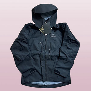 Arcteryx куртка (1 фото из 3)