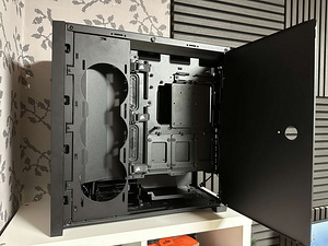 Arvutikorpus/Corsair 5000D Airflow (3 foto / 5)