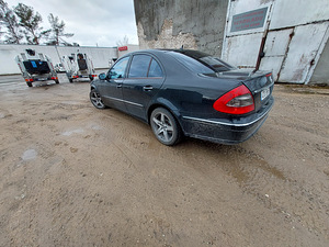 Mercedes-Benz e220 cdi (5 foto / 7)