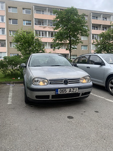 Volkswagen Golf 4 (1 фото из 6)