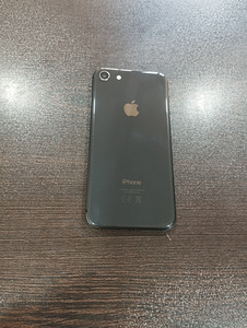 iPhone 8 64Gb (4 фото из 4)