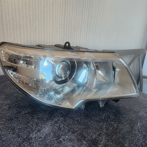 Müün originaal Skoda Superb 3T esituled