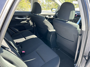Toyota Auris (4 фото из 10)