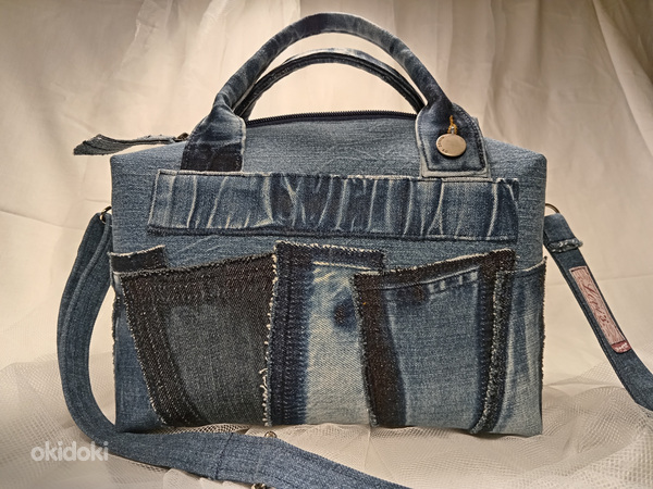 Denim handbag in the “Boro” style. 16 × 25 × 10 cm
