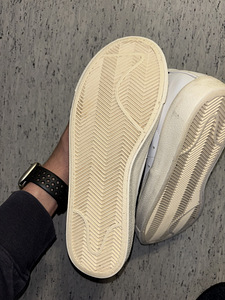 Nike Shoes (8 foto / 10)