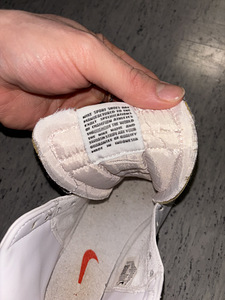 Nike Shoes (10 foto / 10)