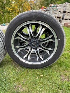 Диски с резиной Toyota Land Cruiser /Mitsubishi (5 фото из 5)