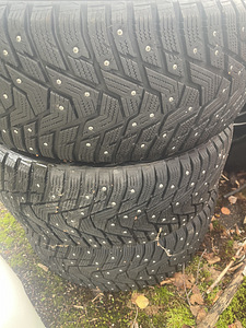 Hankook naelrehvid 225/40 r18 2022a -3tk!!mustrit 8mm (3 foto / 3)