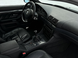 BMW 528i Manuaal (3 foto / 3)