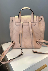 Рюкзак Guess (3 фото из 4)