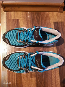 Asics tossud s39,5 (2 foto / 3)