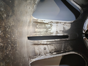Диски Mercedes 265/45 R20; ET55; 8.5; 66.6mm (A1644014902) (7 фото из 10)