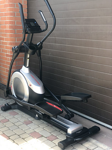 Elleptiline trenazöör ProForm Endurance 420E (2 foto / 3)