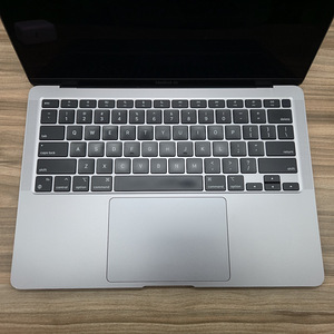 Macbook Air M1 256GB (2020) (2 foto / 5)