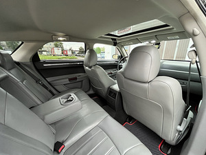 Chrysler 300C 5.7 Hemi 250kW (9 foto / 13)