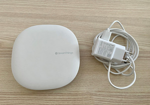 SmartThings Hub V3 (Smart Home Hub - Z-Wave, Zigbee, Wifi) (1 foto / 4)