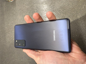 Samsung S20FE 5G (3 foto / 9)