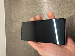 Samsung S20FE 5G (5 foto / 9)
