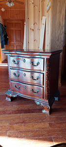 Шкаф с ящиками (2 фото из 6)