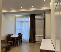 Տրվում է 2-սենյականոց բնակարան Կենտրոնում, Արշակունյաց պող.